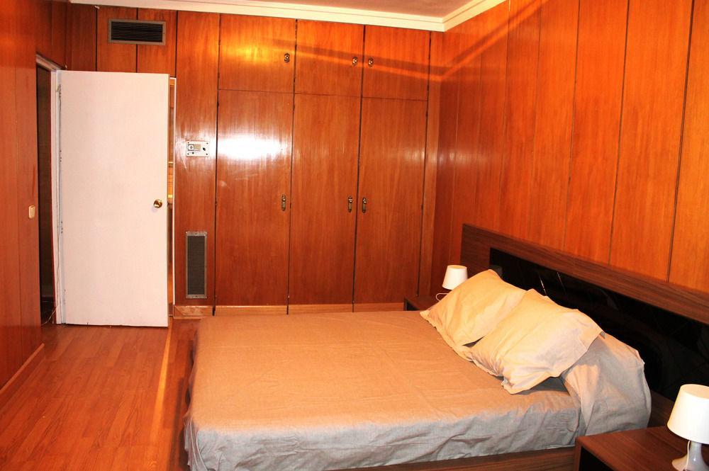 Apartamentos Rialto Madrid Exterior foto